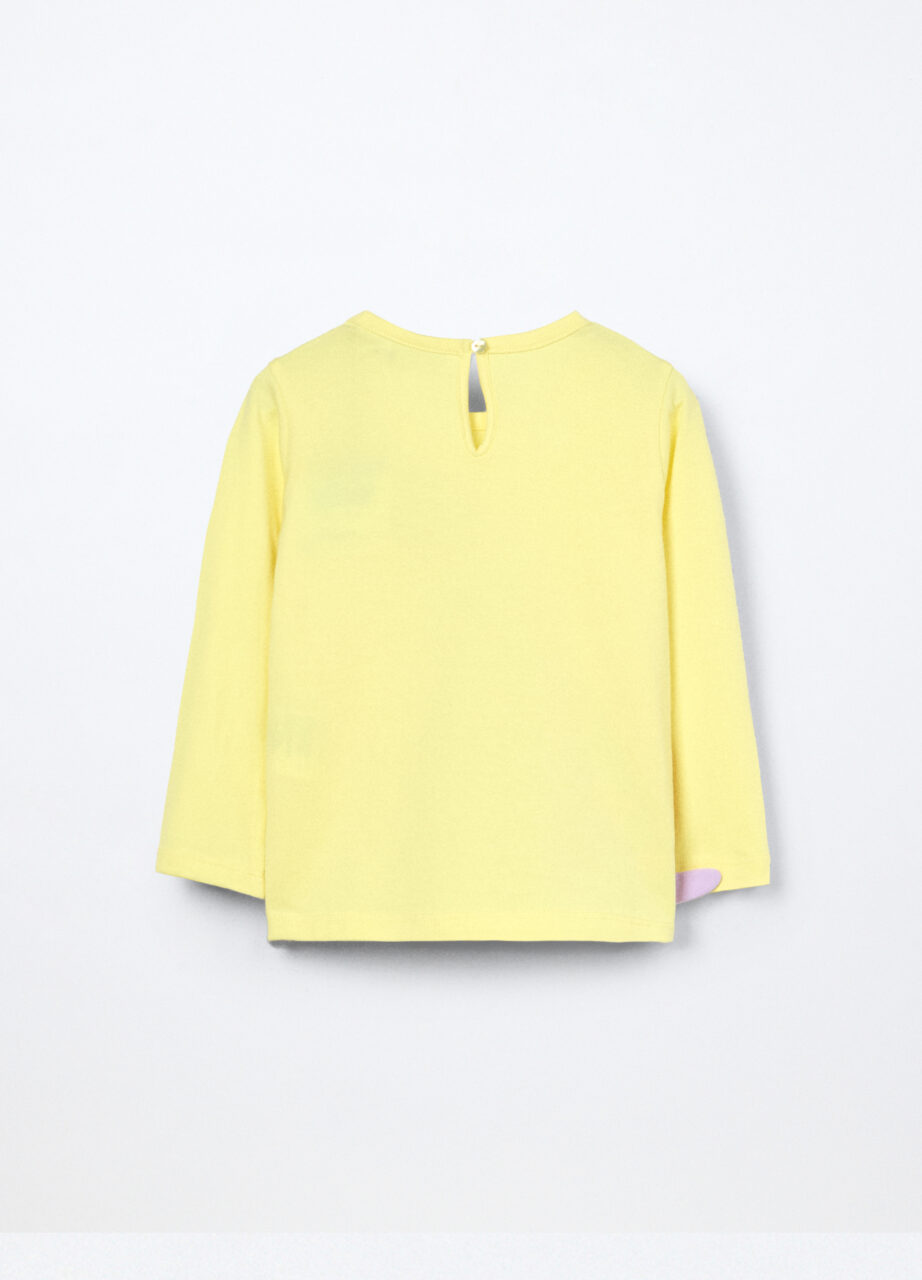 Alternative view of Majica