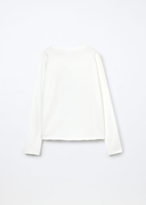 Alternative view of Majica