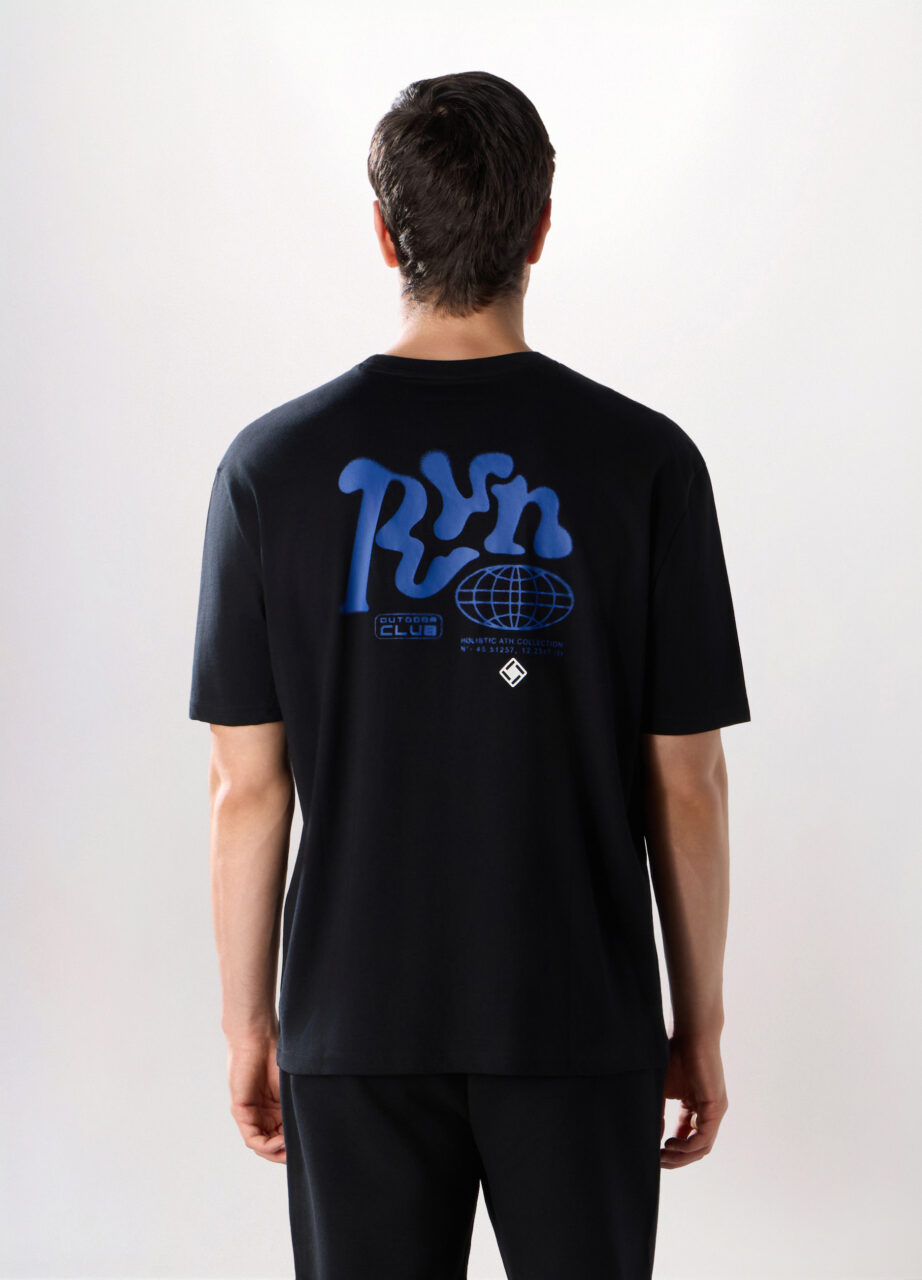 Alternative view of Majica