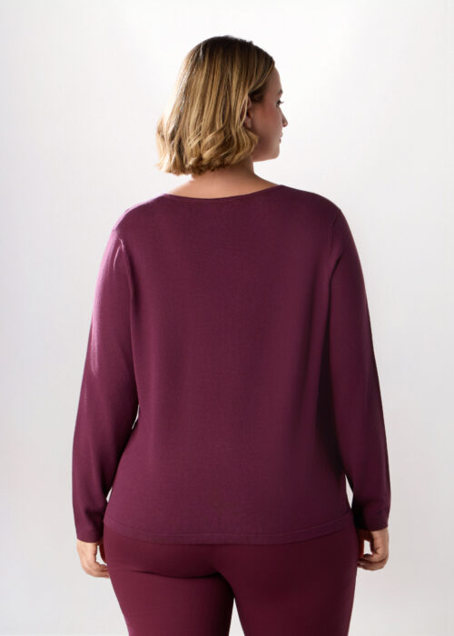 Alternative view of Džemper