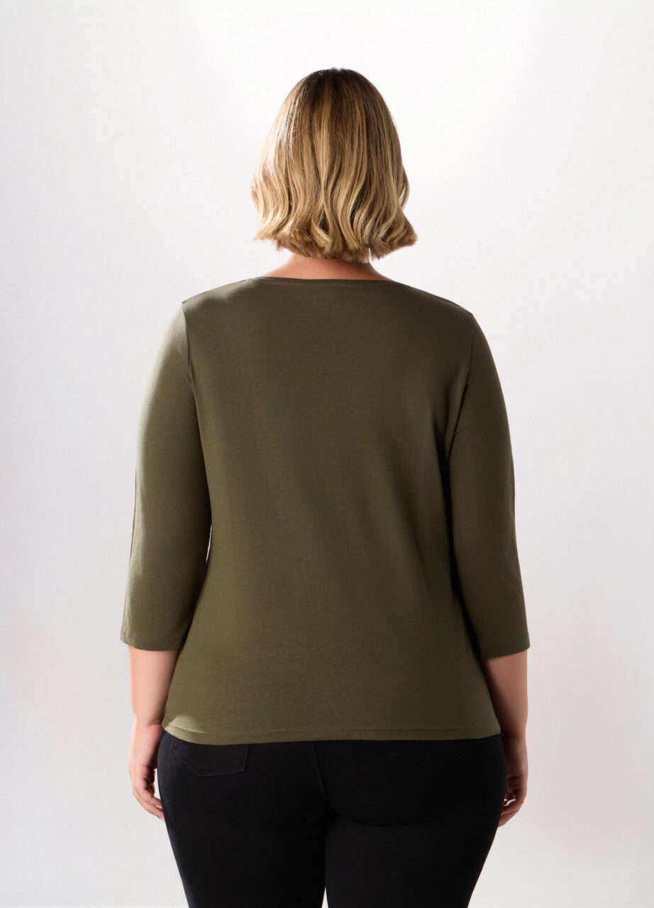 Alternative view of Majica