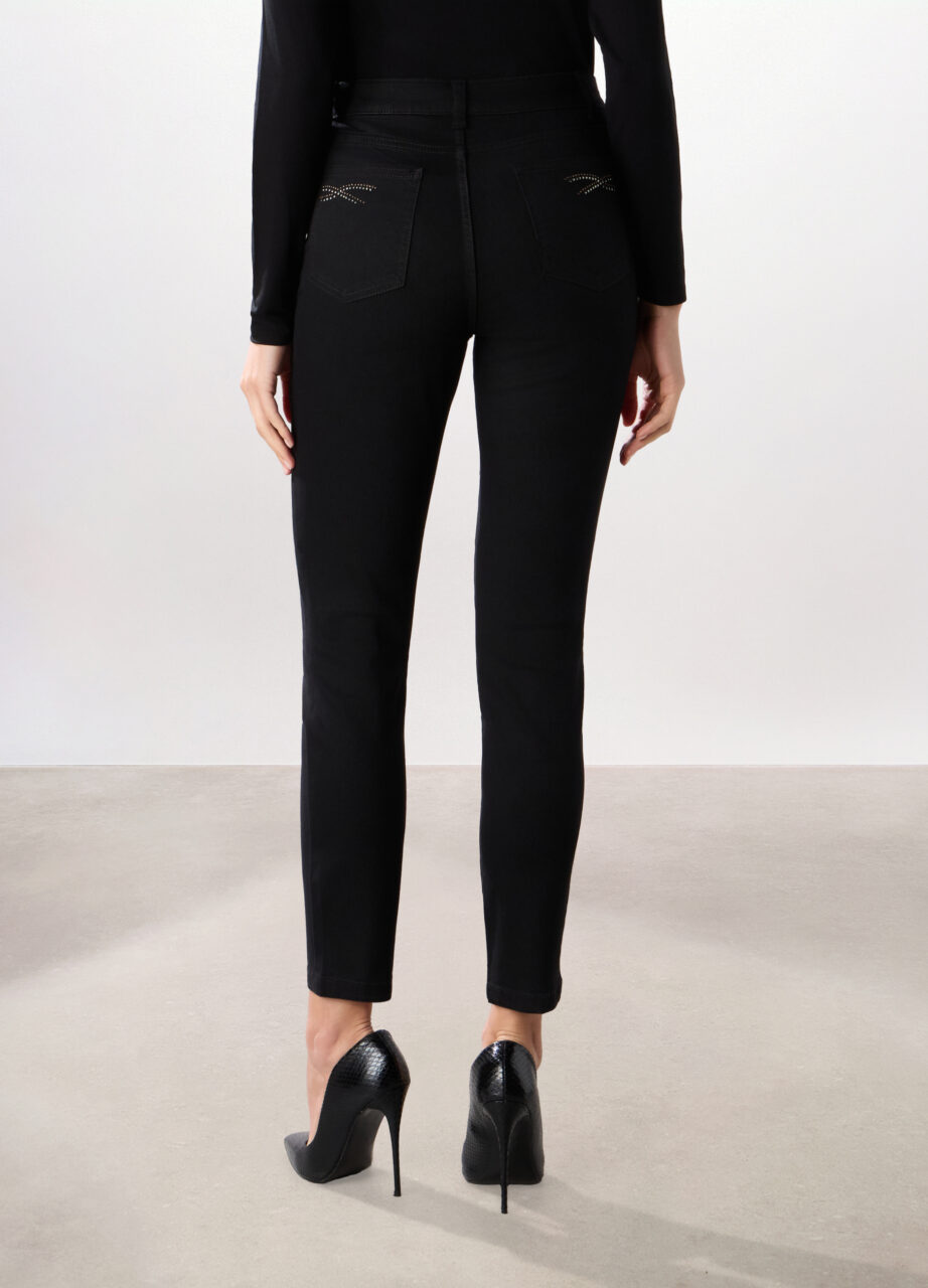 Alternative view of Jeans