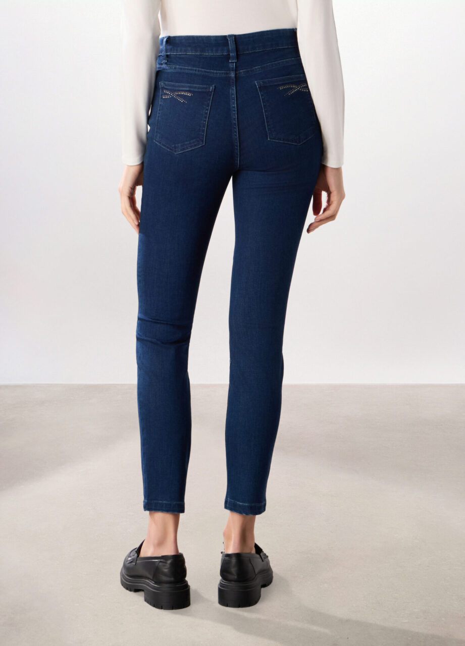 Alternative view of Jeans