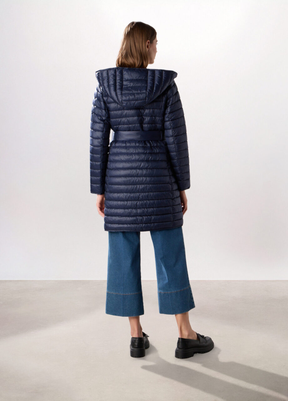 Alternative view of Jakna