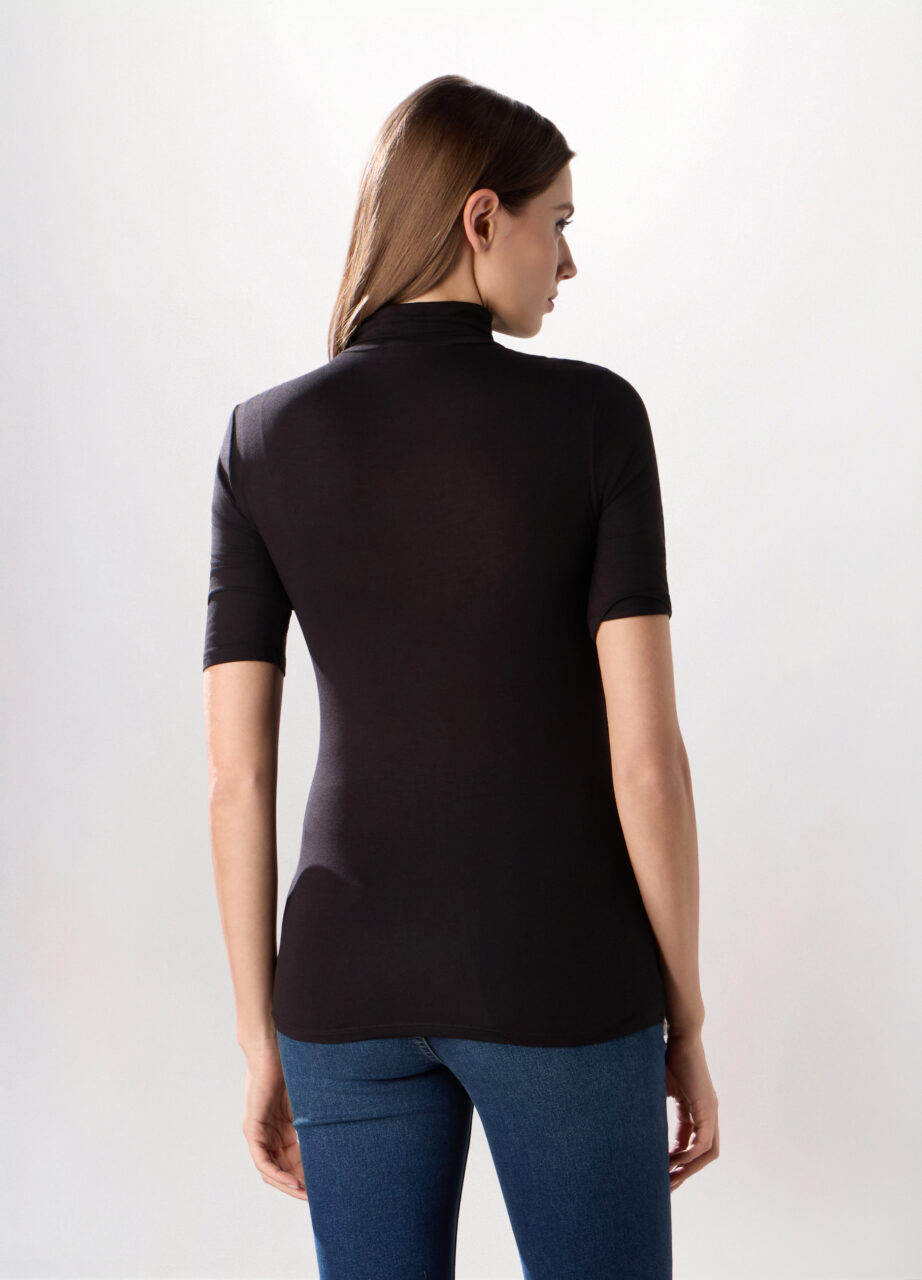 Alternative view of Džemper