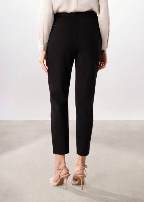 Alternative view of Hlače