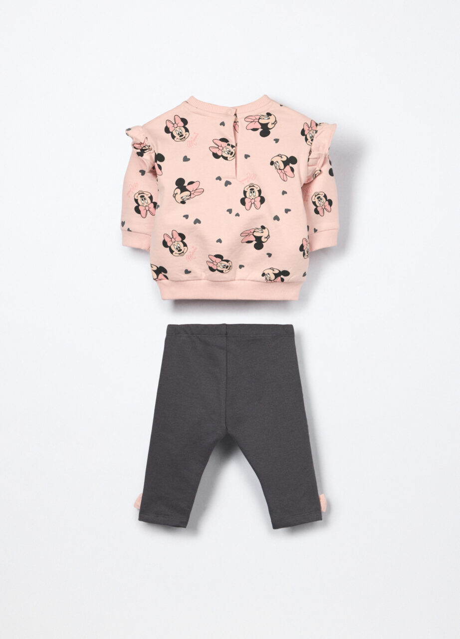 Alternative view of Komplet