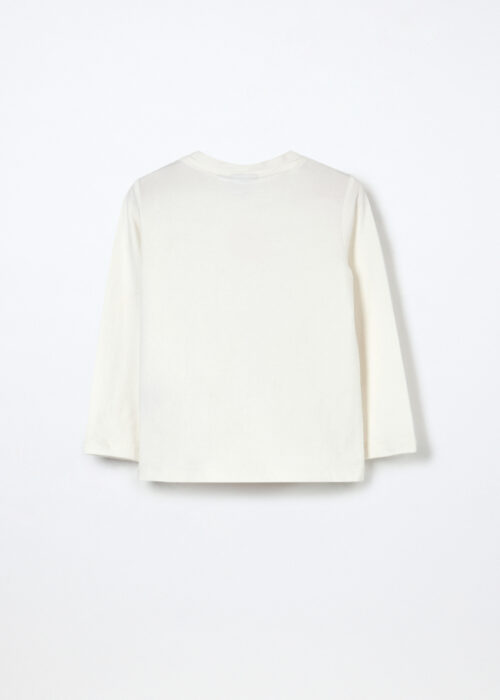 Alternative view of Majica