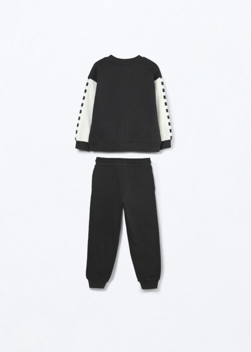 Alternative view of Komplet