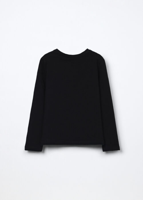 Alternative view of Majica