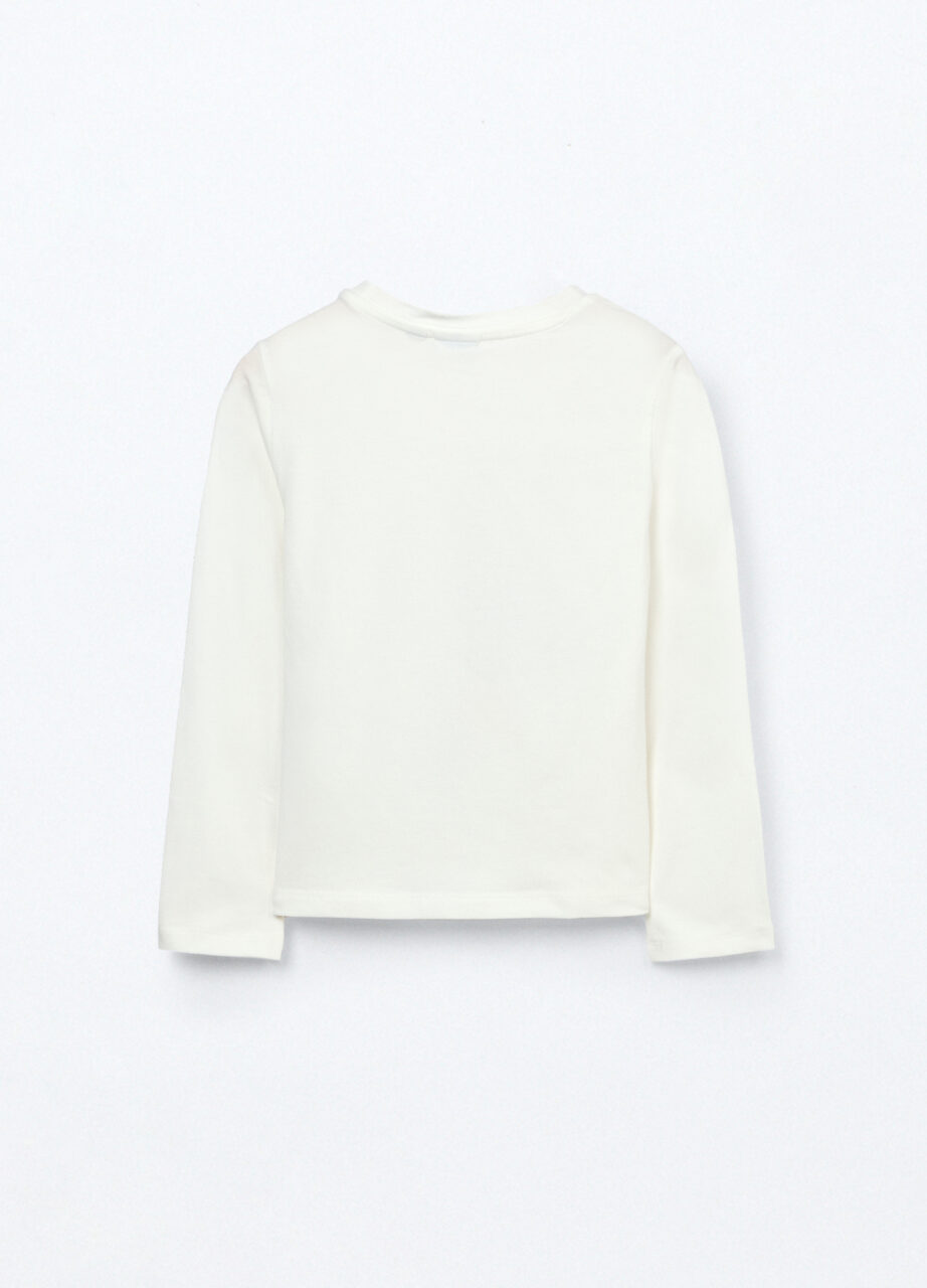 Alternative view of Majica