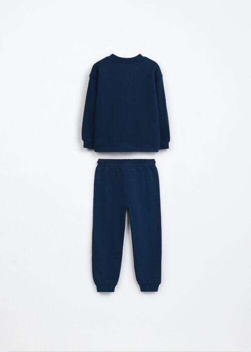 Alternative view of Komplet