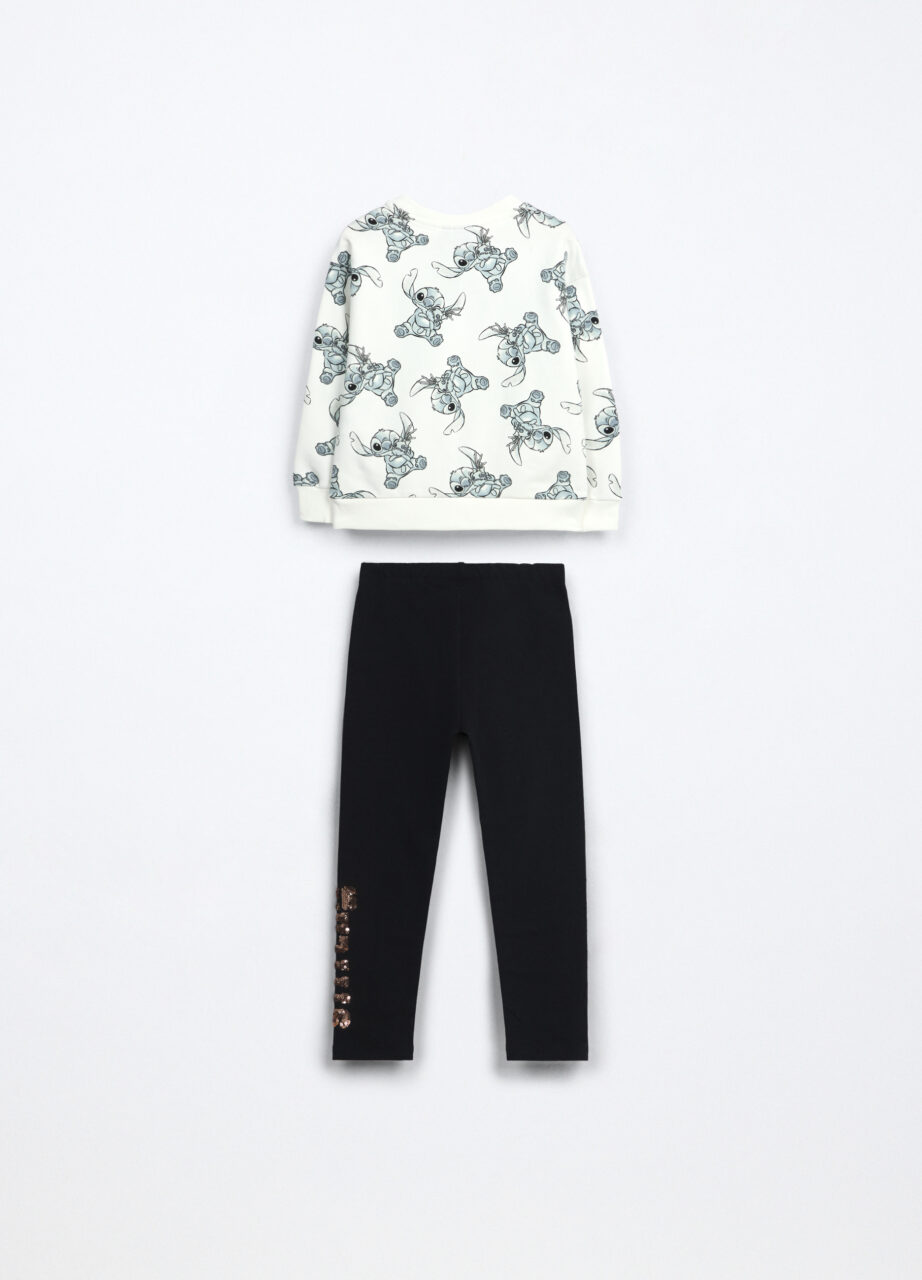 Alternative view of Komplet