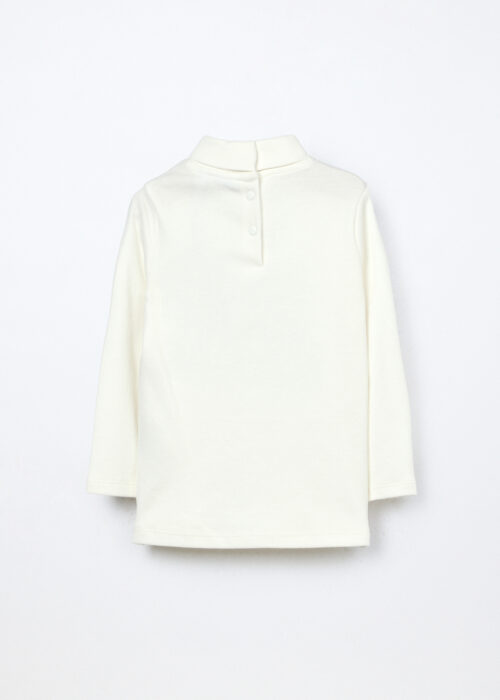 Alternative view of Majica