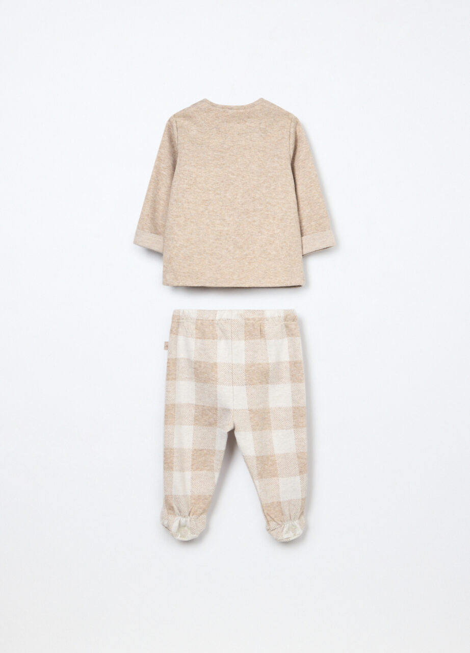 Alternative view of Komplet