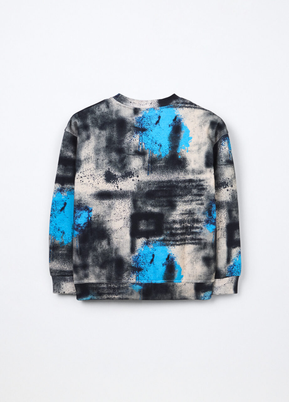 Alternative view of Majica