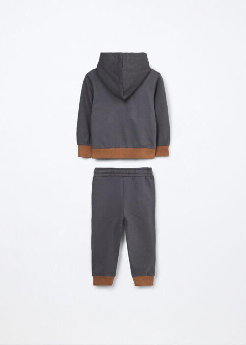 Alternative view of Komplet