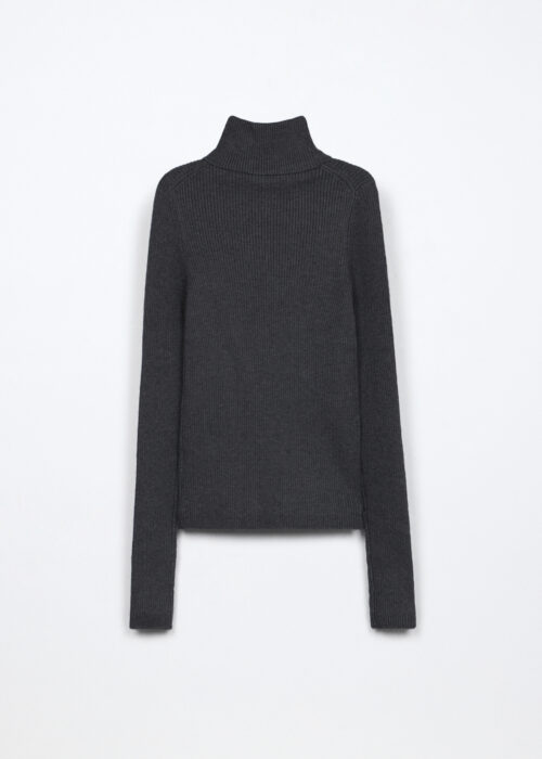 Alternative view of Džemper