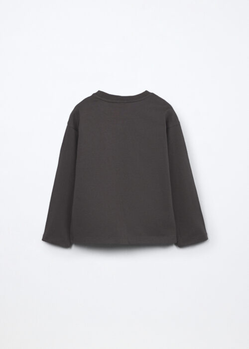 Alternative view of Majica