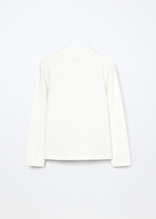 Alternative view of Majica