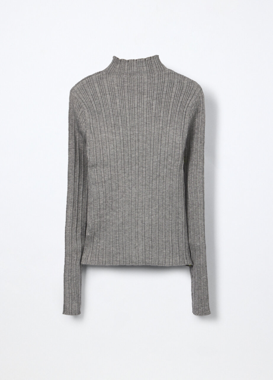 Alternative view of Džemper