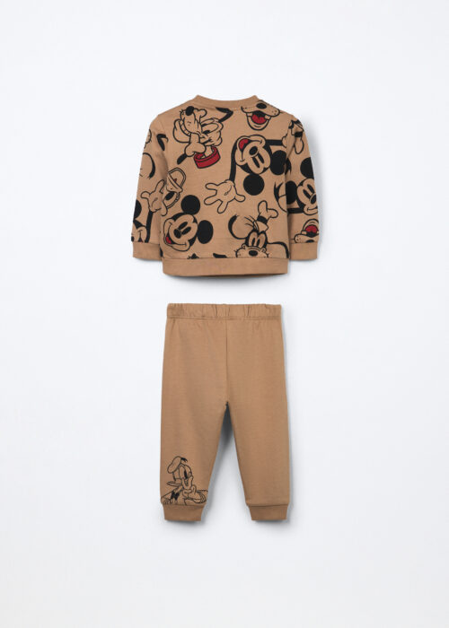 Alternative view of Komplet