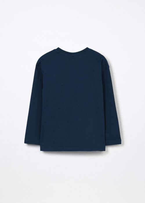 Alternative view of Majica