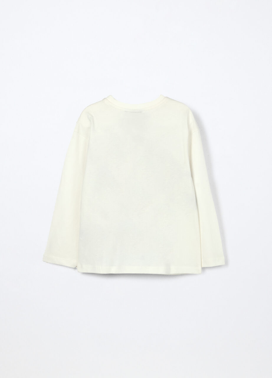 Alternative view of Majica