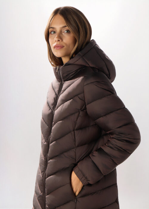 Alternative view of Jakna