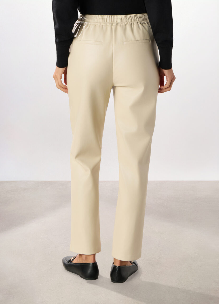 Alternative view of Hlače