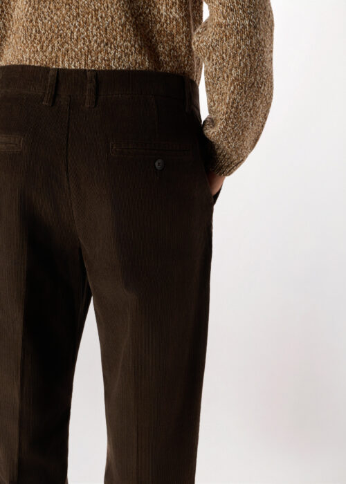 Alternative view of Hlače