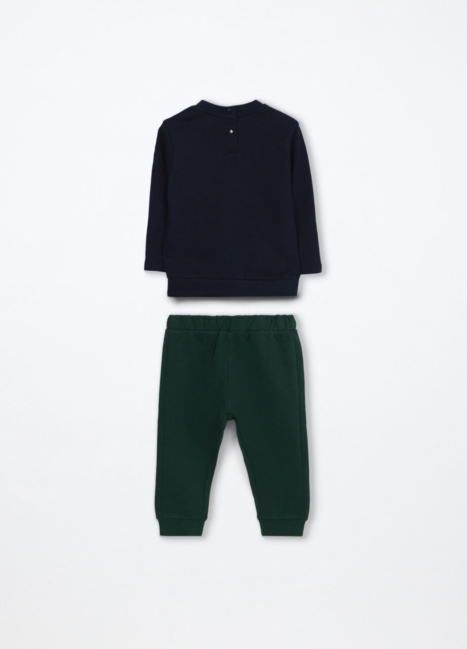 Alternative view of Komplet