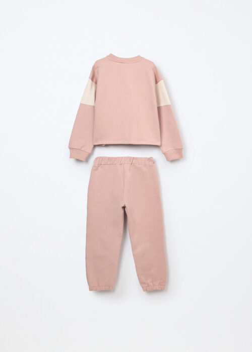 Alternative view of Komplet