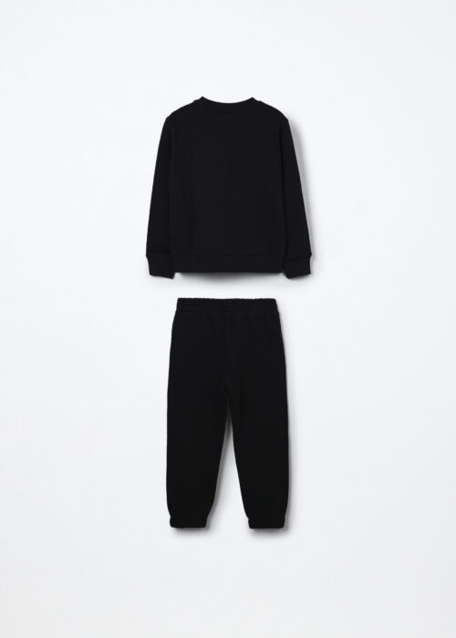 Alternative view of Komplet