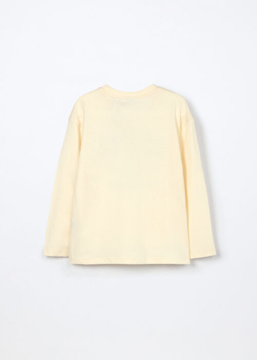 Alternative view of Majica