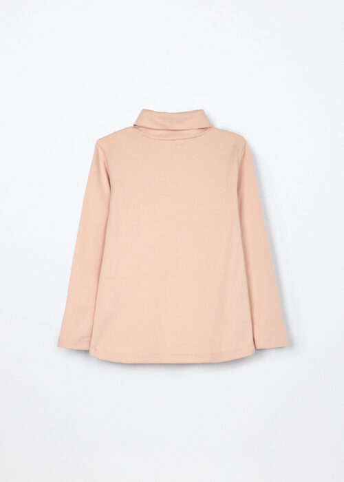 Alternative view of Majica