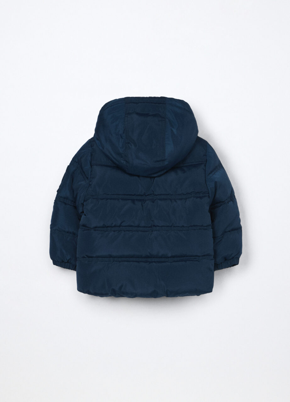 Alternative view of Jakna