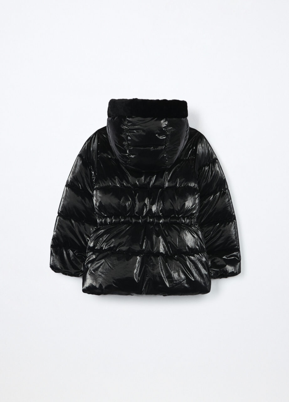 Alternative view of Jakna