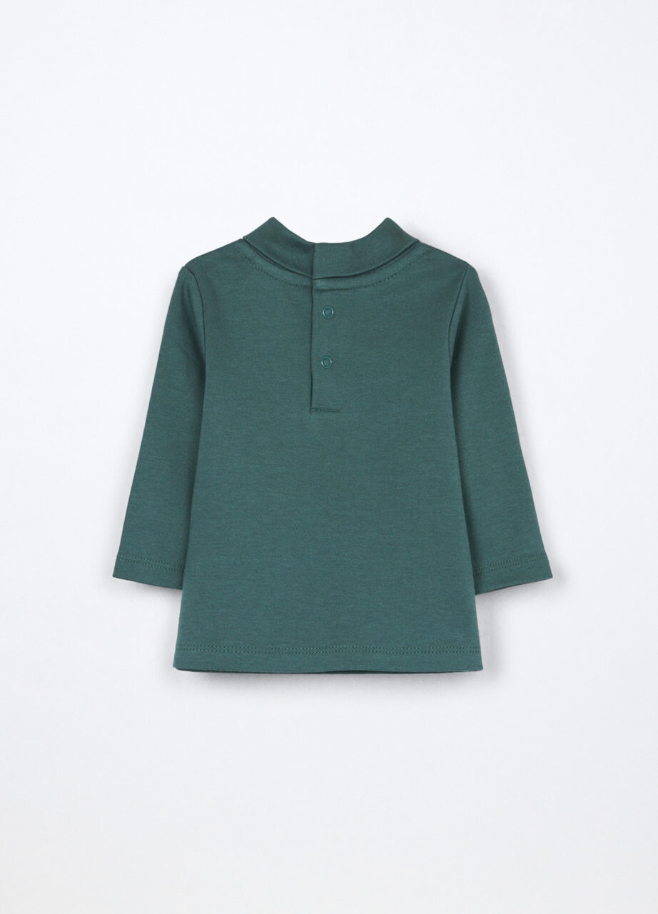 Alternative view of Majica