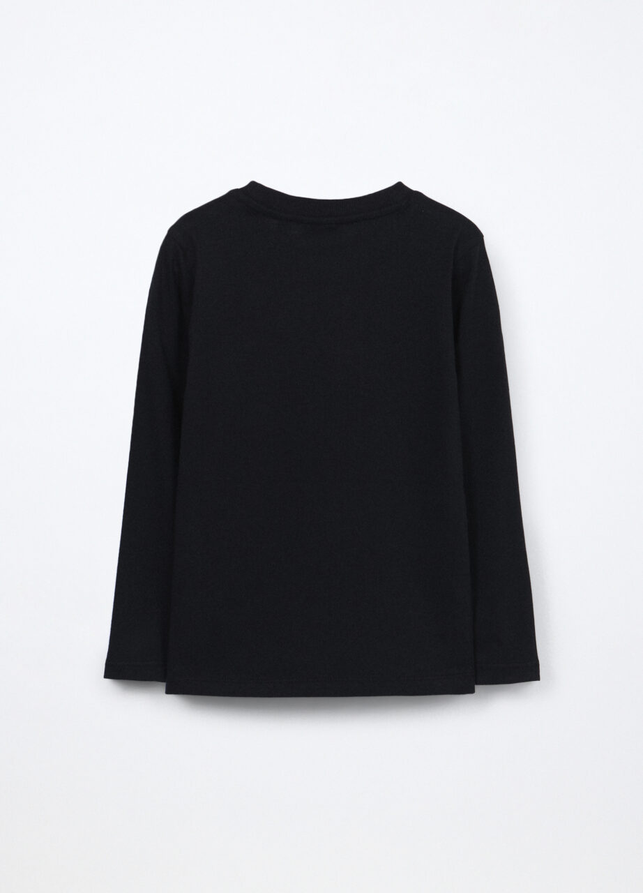 Alternative view of Majica