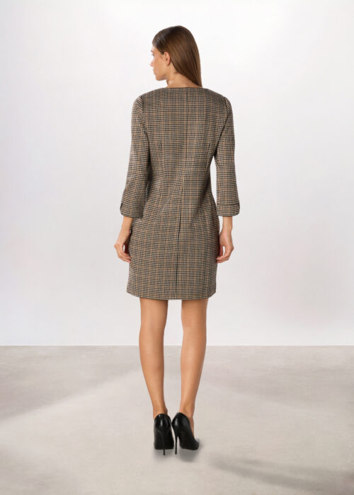 Alternative view of Haljina