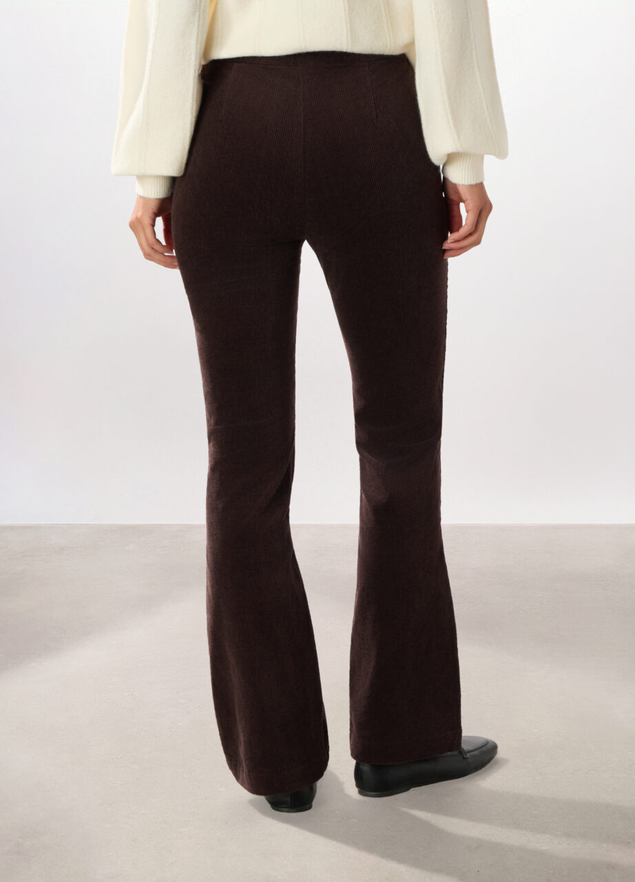 Alternative view of Hlače