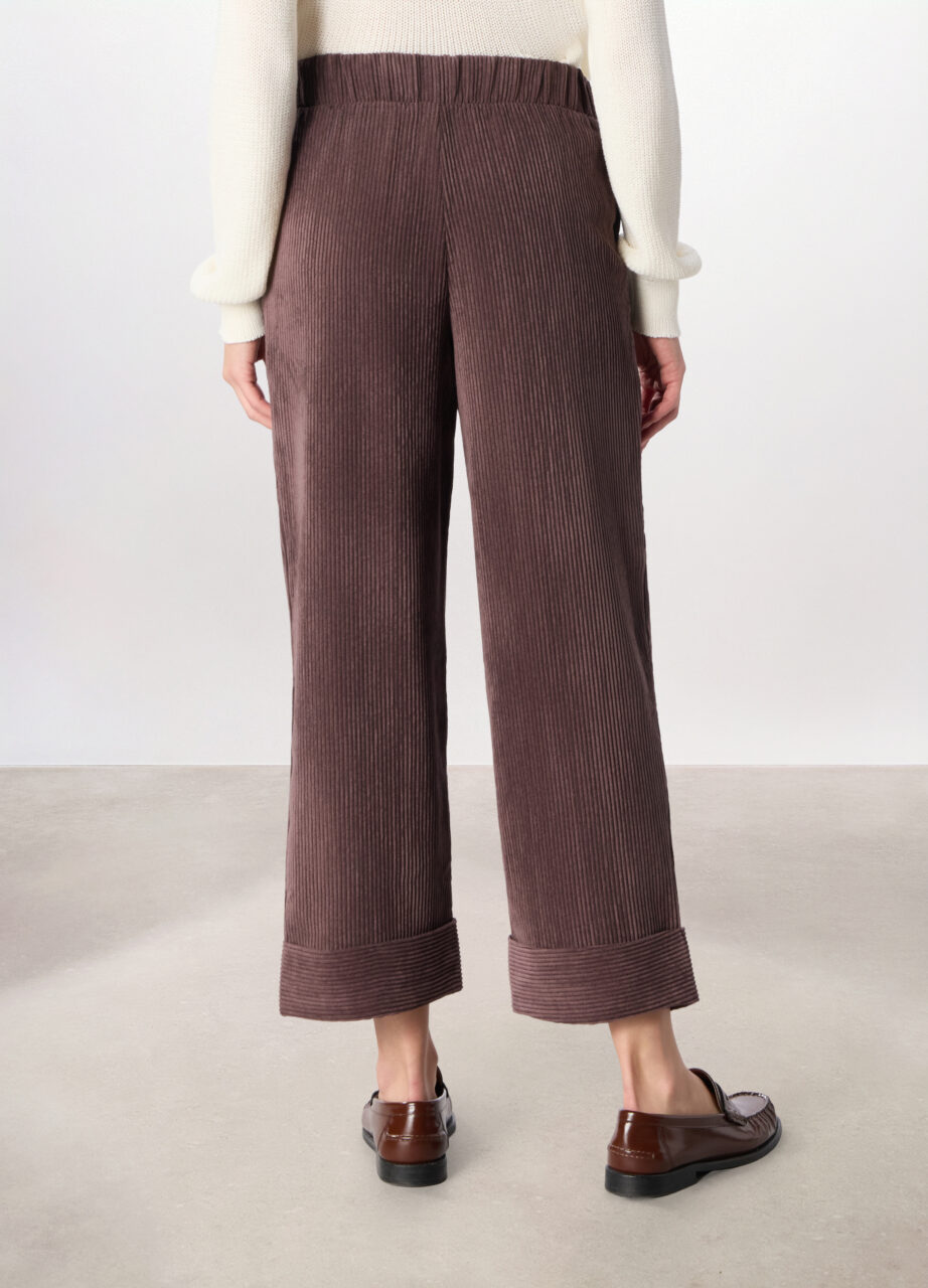 Alternative view of Hlače