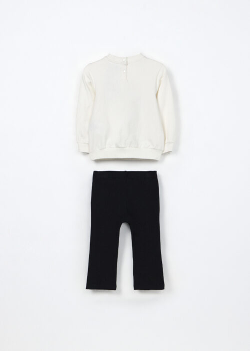 Alternative view of Komplet