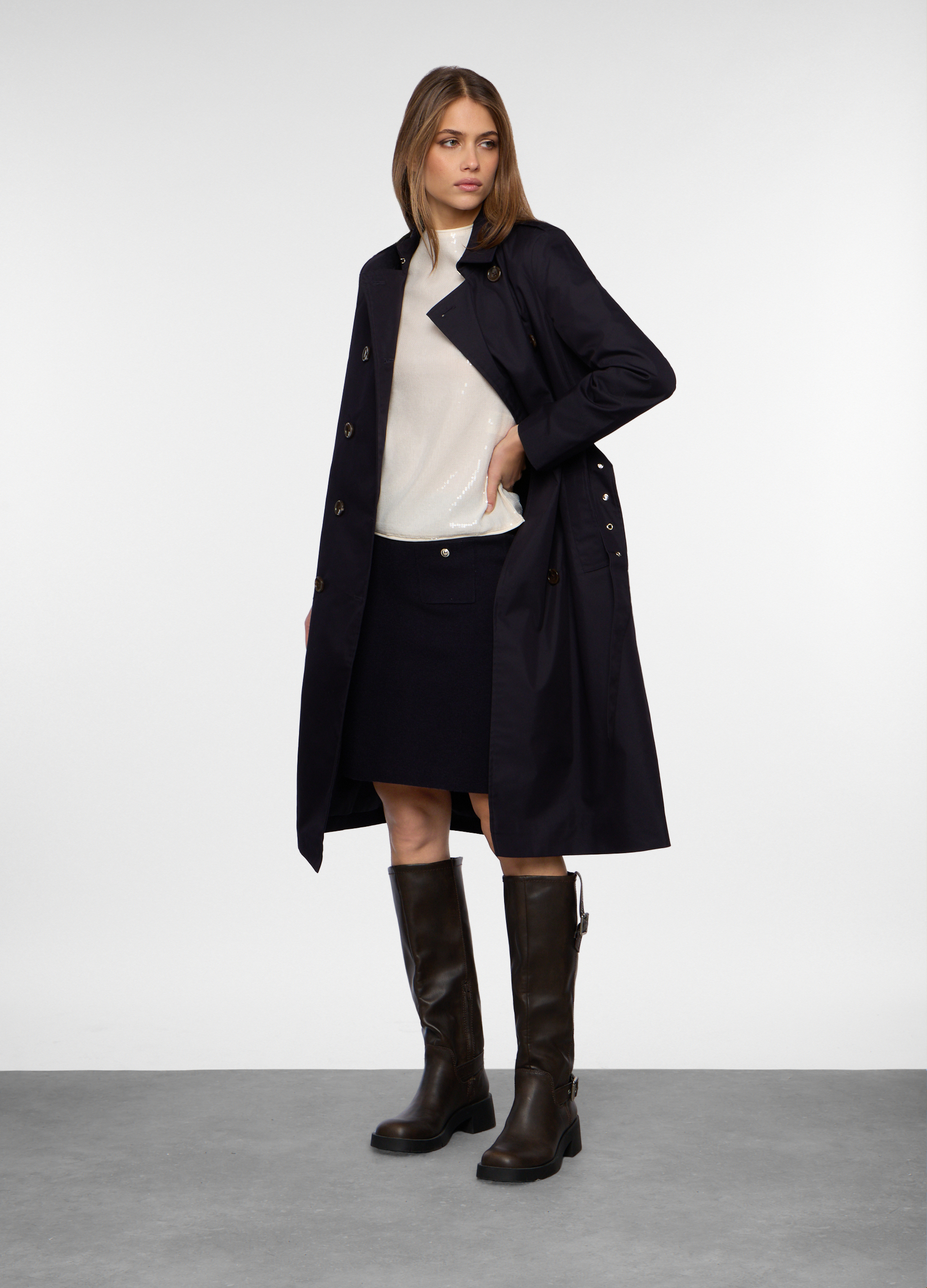 Ženski dvoredni mantil