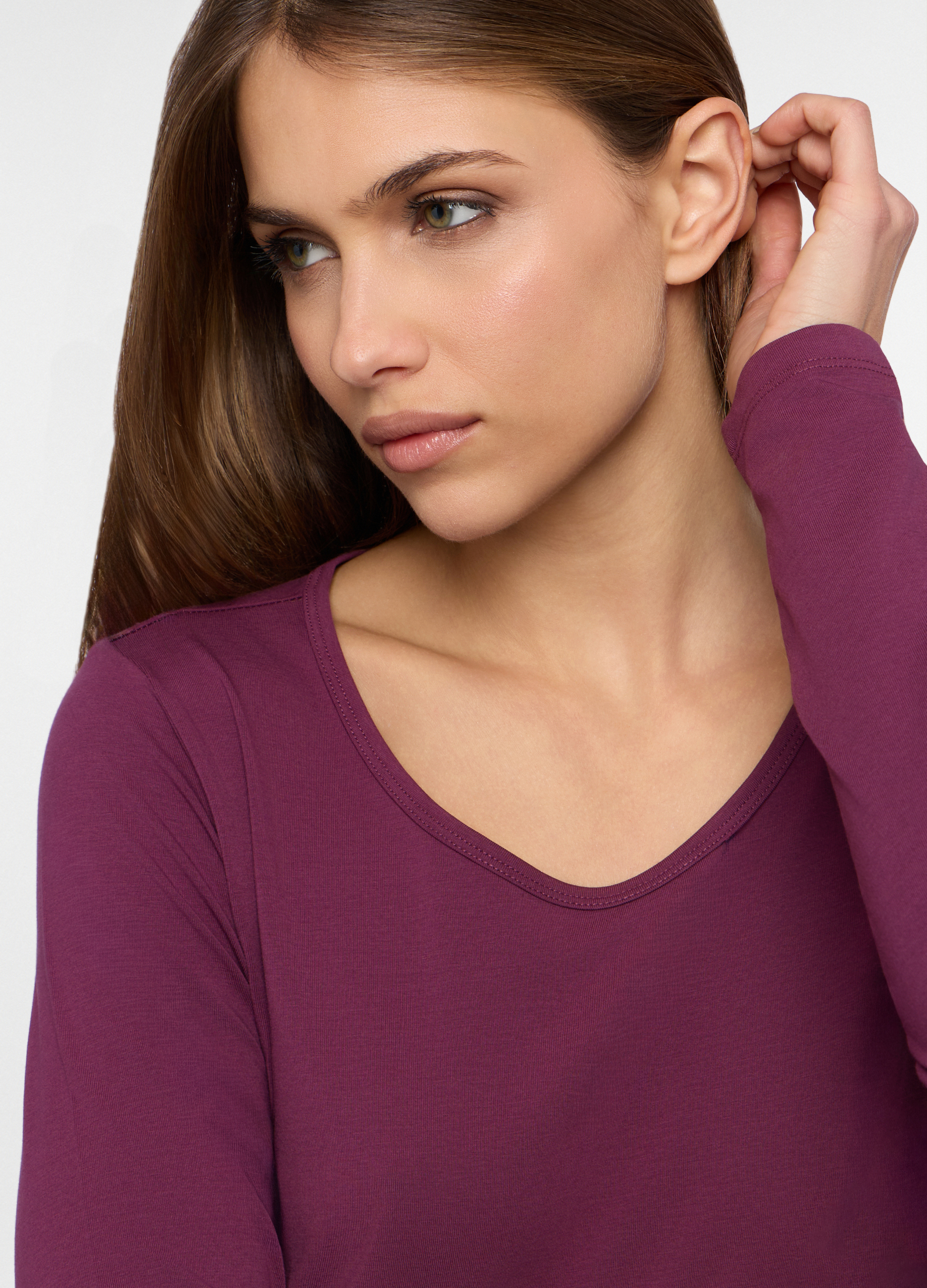 Alternative view of Ženska majica s okruglim izrezom od rastezljivog materijala