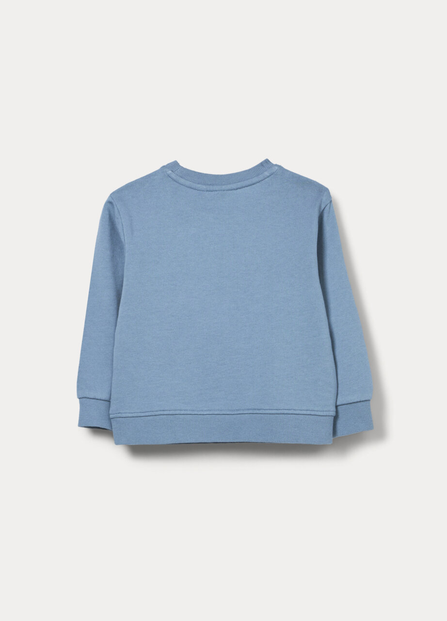 Alternative view of Majica