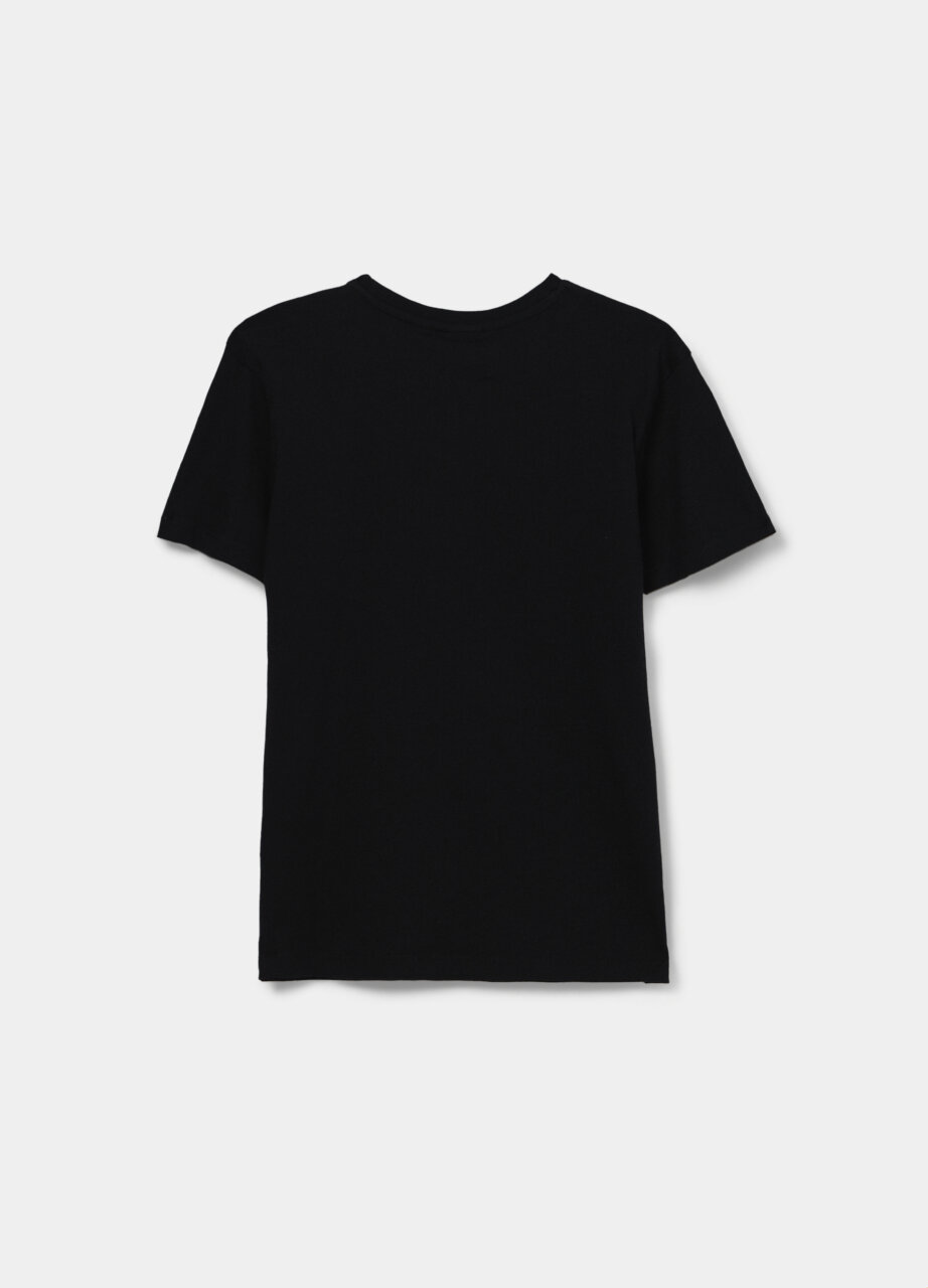 Alternative view of Majica