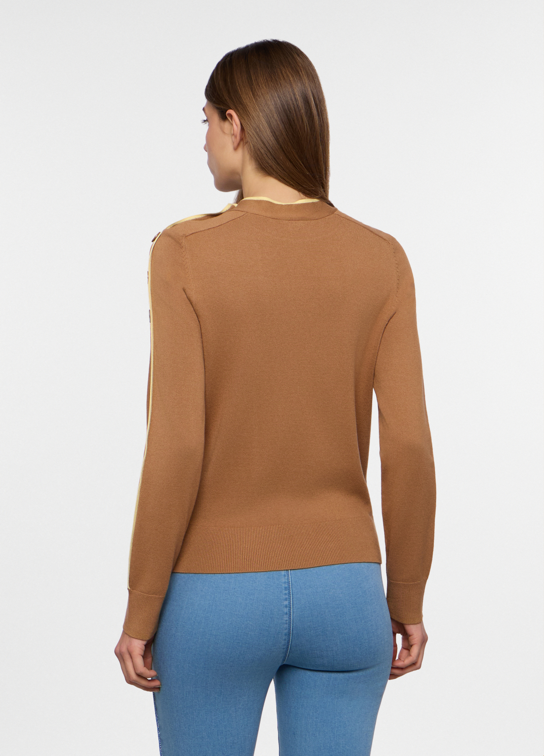 Alternative view of Džemper