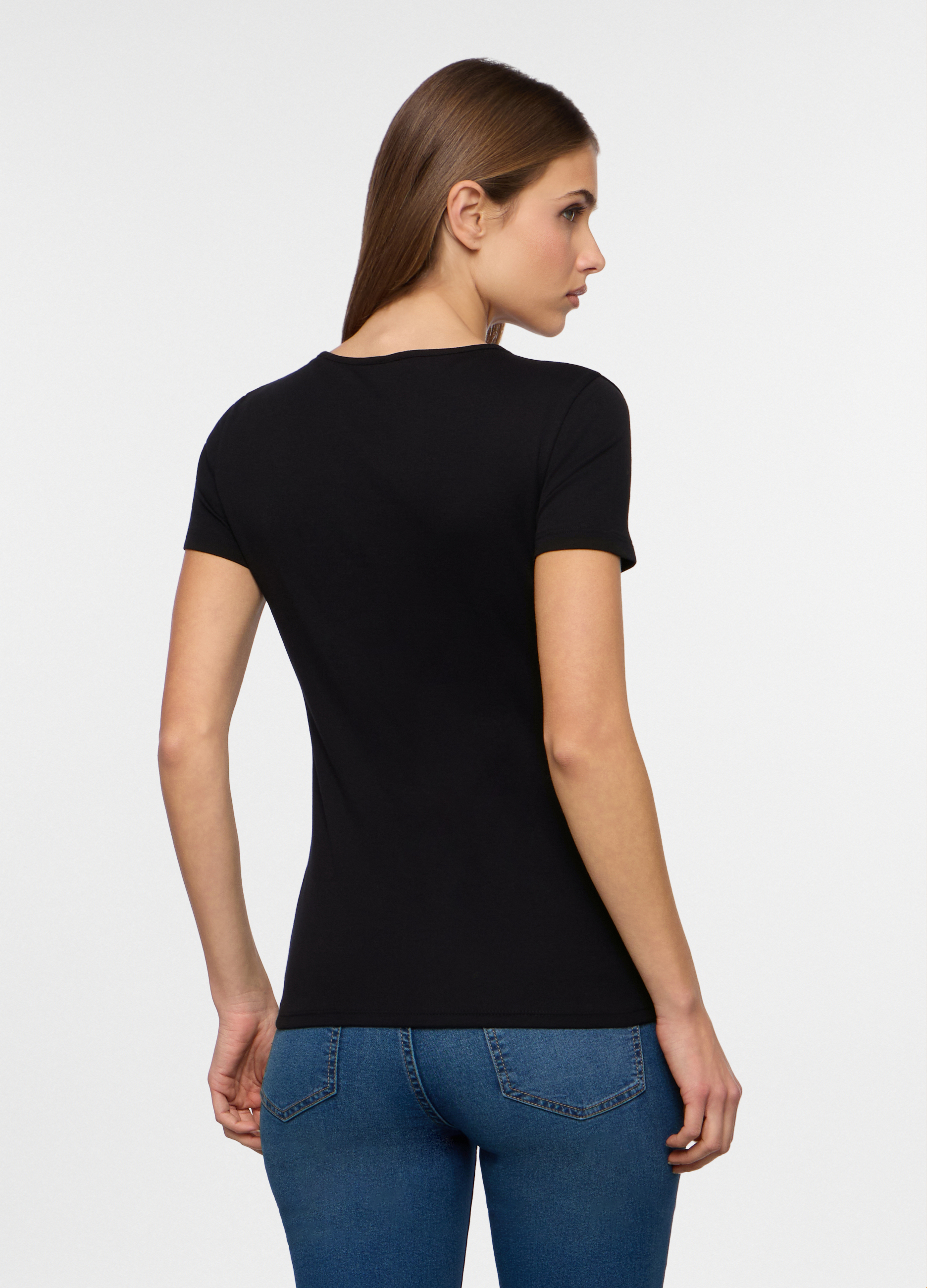 Alternative view of Majica